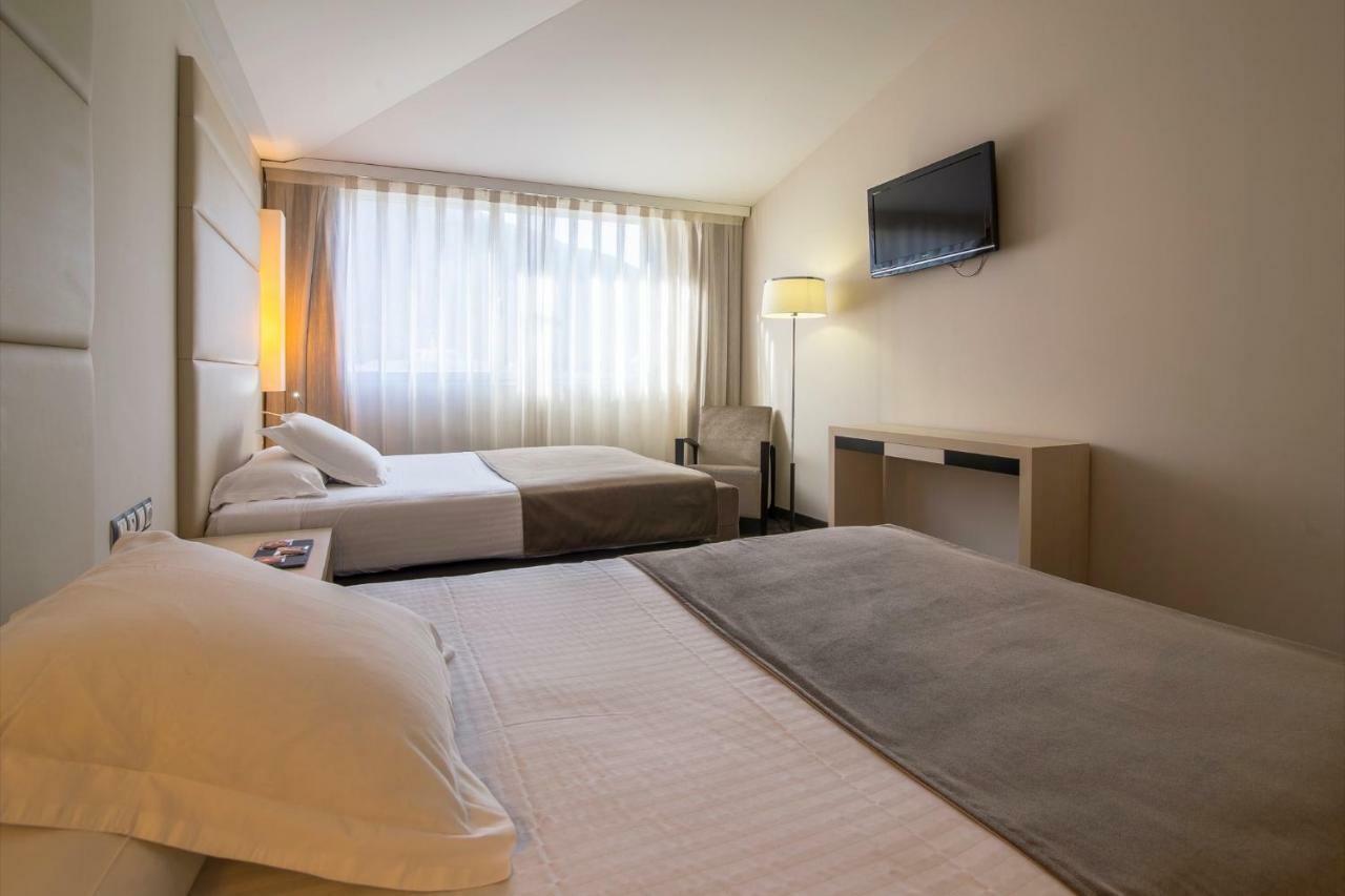 Yomo Mola Park Hotell Escaldes Eksteriør bilde